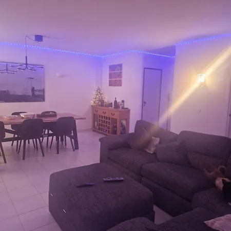 Superb Ground Floor 2 Bed, 2 Bath With Private Garden - Sleeps 6 Holiday home Carvoeiro (Lagoa)