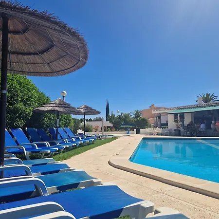 Ferienhaus Superb Ground Floor 2 Bed, 2 Bath With Private Garden - Sleeps 6 Carvoeiro (Lagoa)